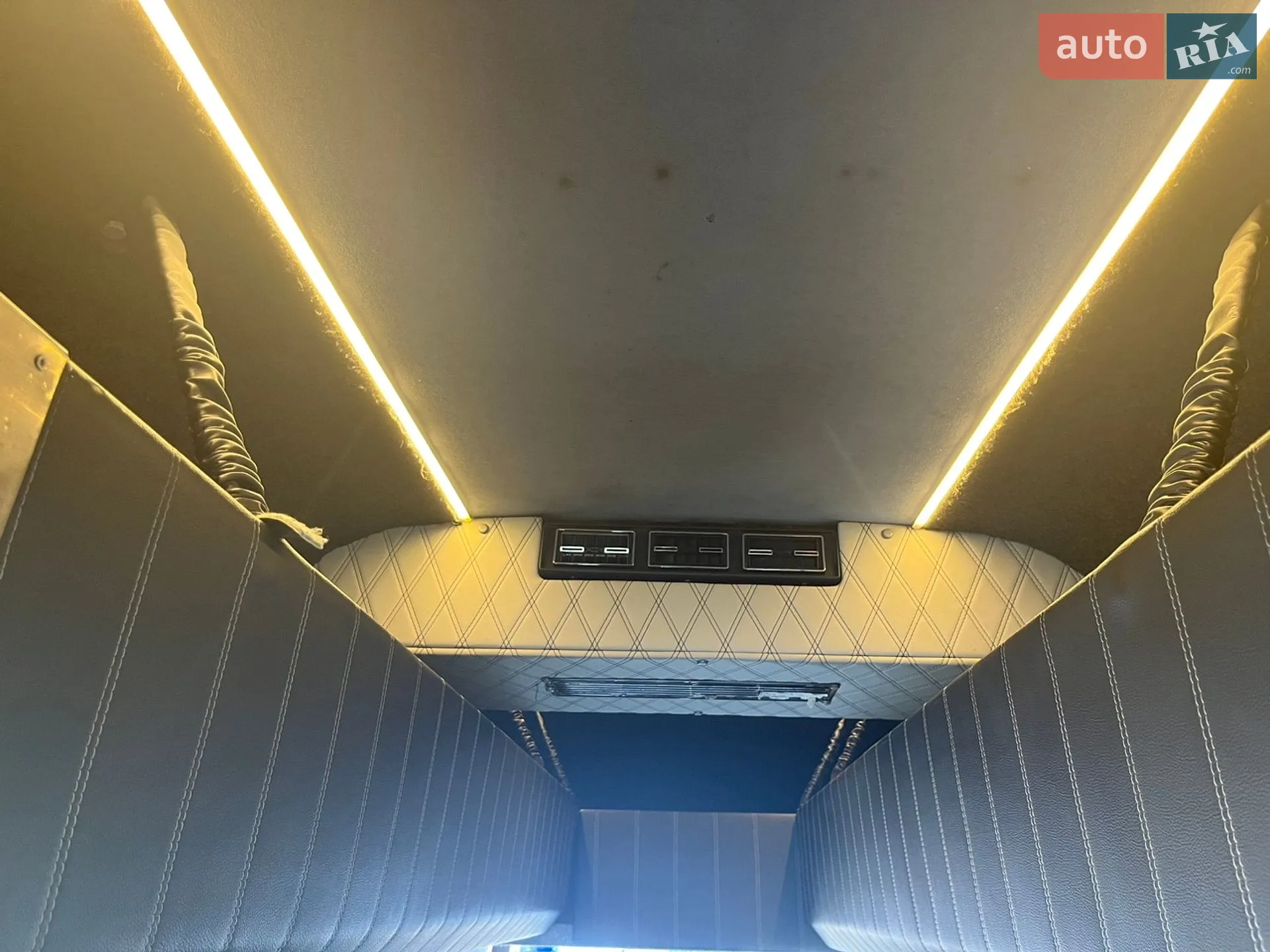 2015 Mercedes-Benz Sprinter - мініатюра 15