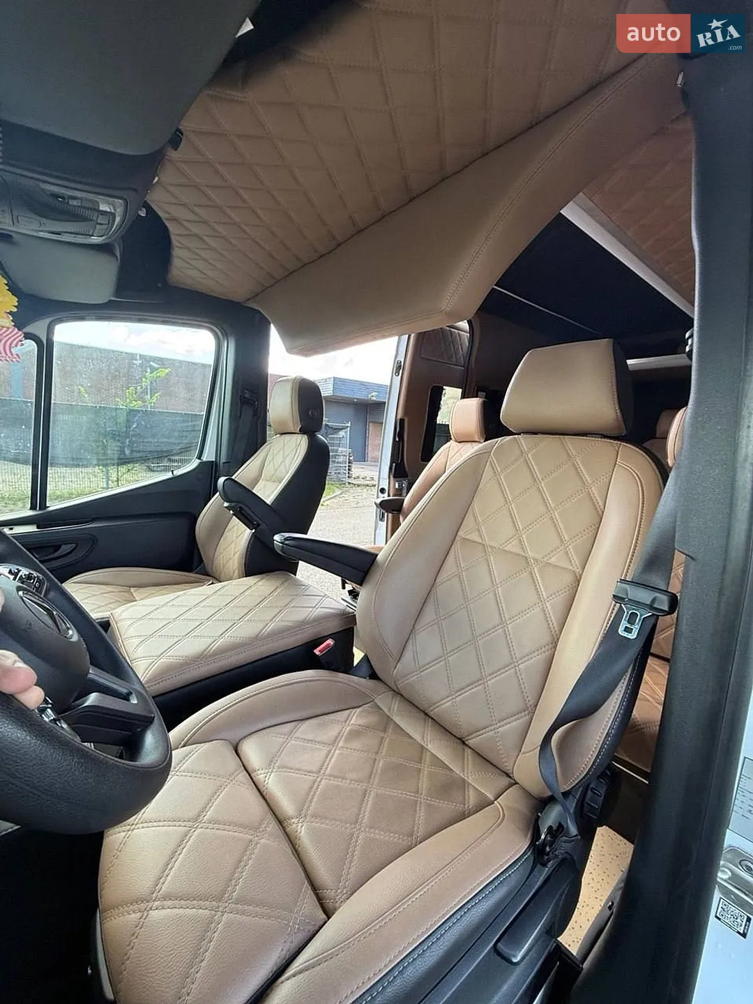 2019 Mercedes-Benz Sprinter - мініатюра 14