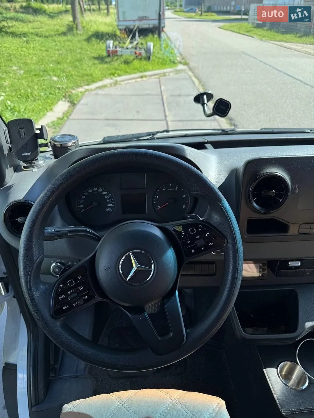 2019 Mercedes-Benz Sprinter - мініатюра 2