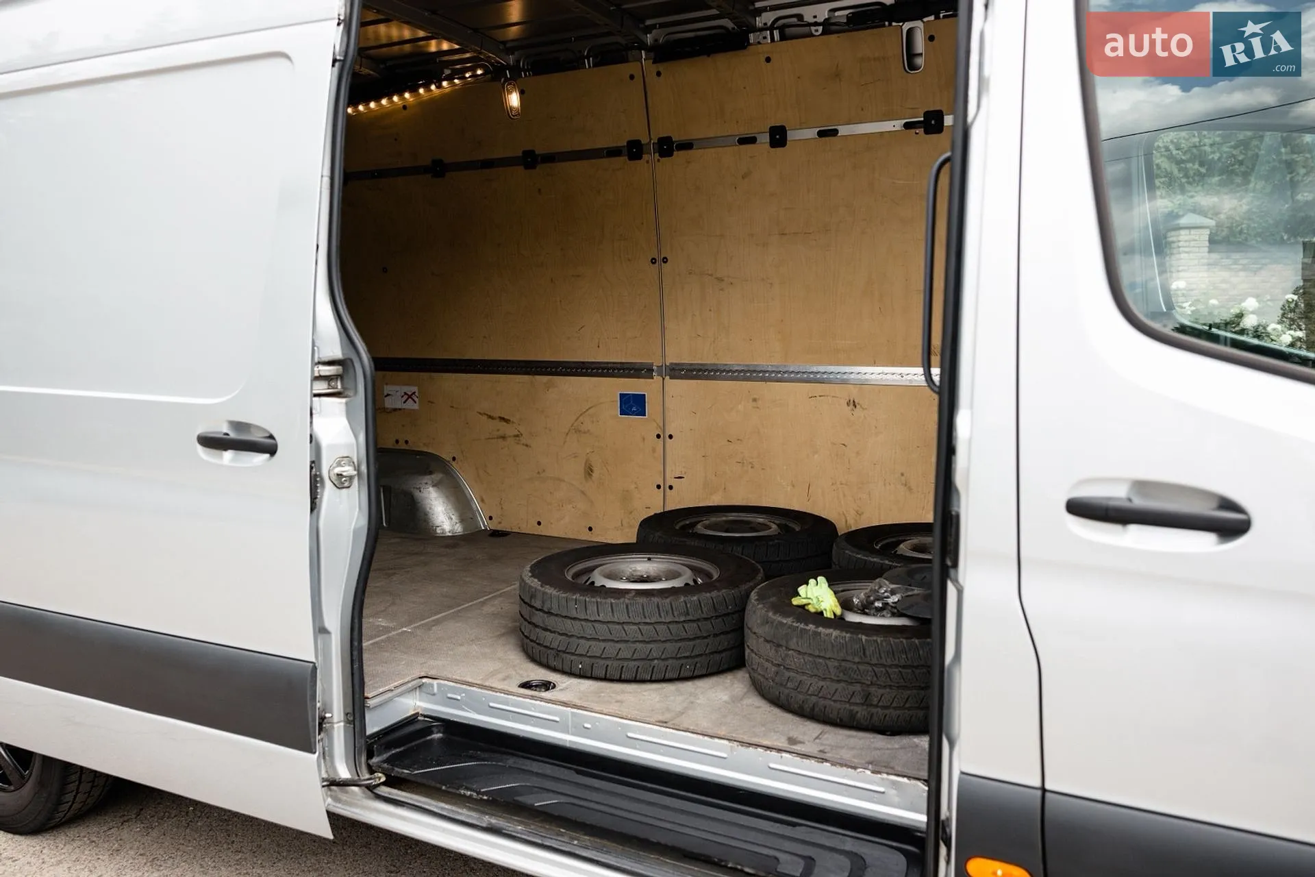 2022 Mercedes-Benz Sprinter - мініатюра 22