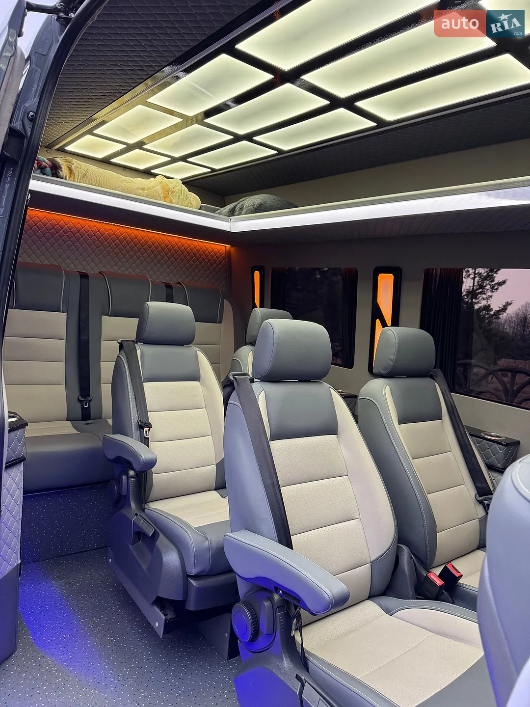 2020 Mercedes-Benz Sprinter - мініатюра 13