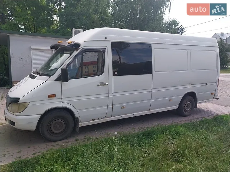 Mercedes-Benz Sprinter
