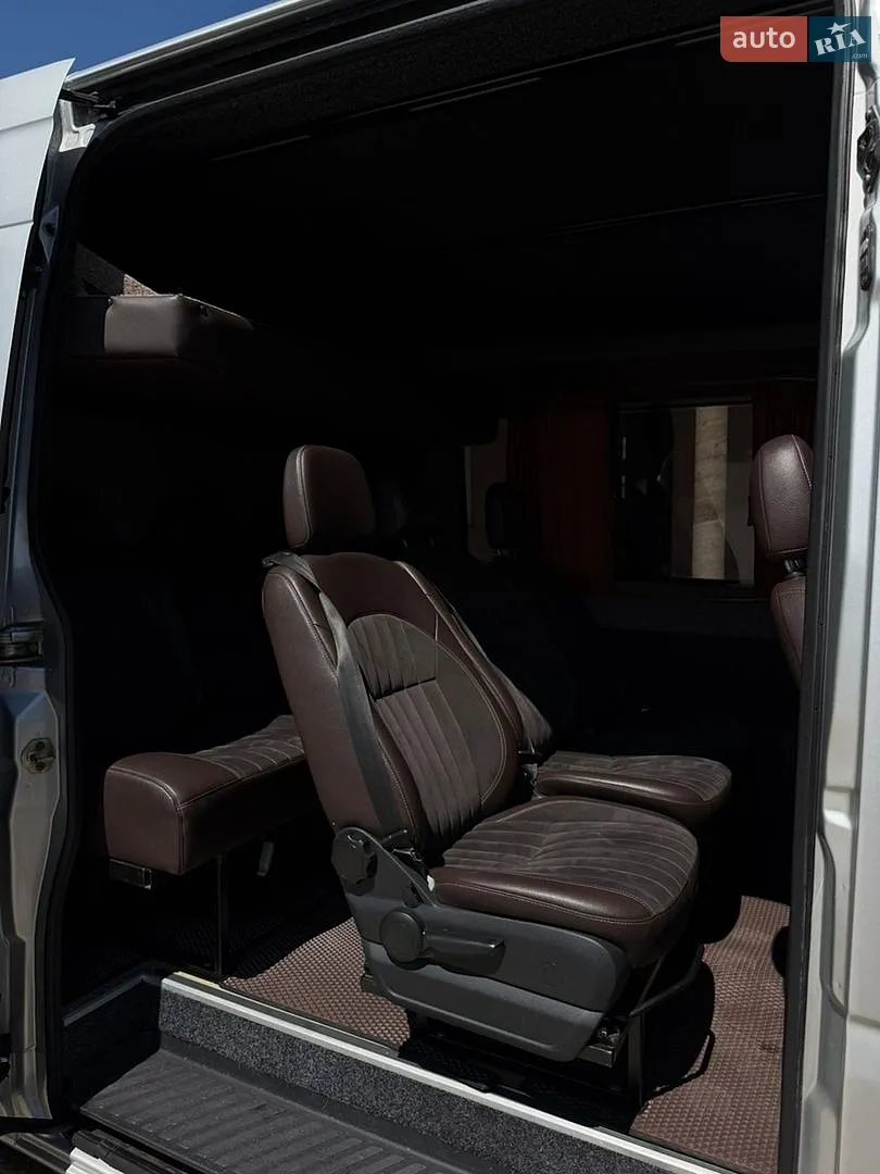 2011 Mercedes-Benz Sprinter - мініатюра 13