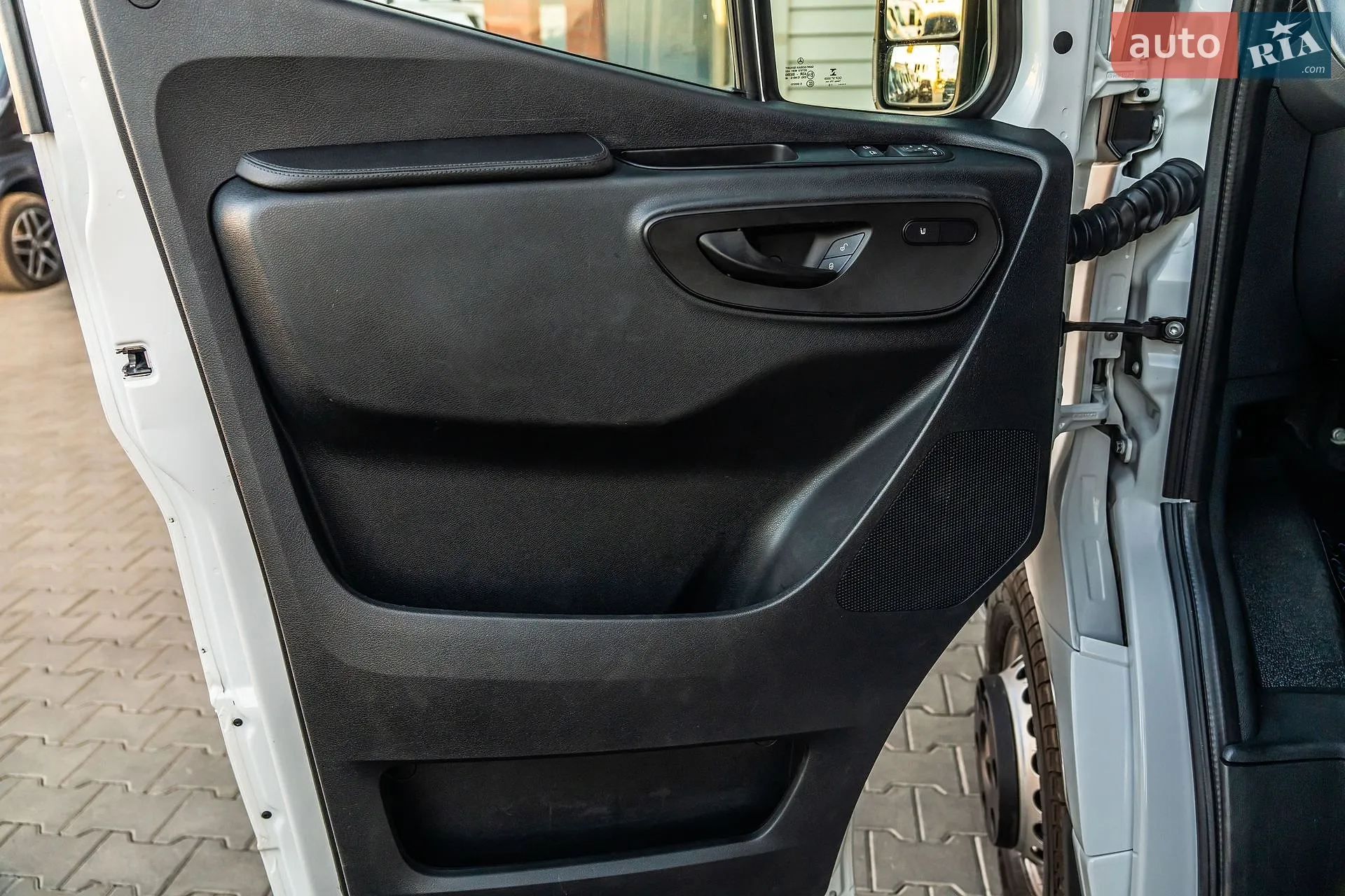 2019 Mercedes-Benz Sprinter - мініатюра 48
