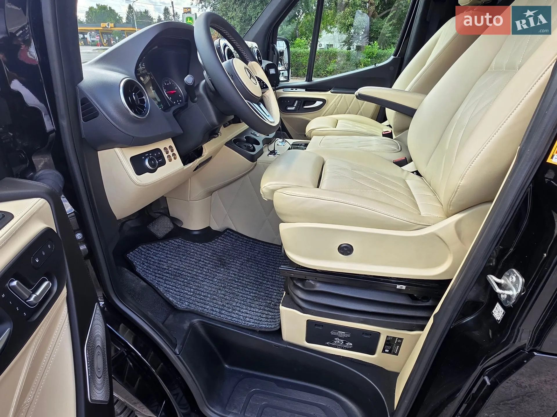 2021 Mercedes-Benz Sprinter - мініатюра 21