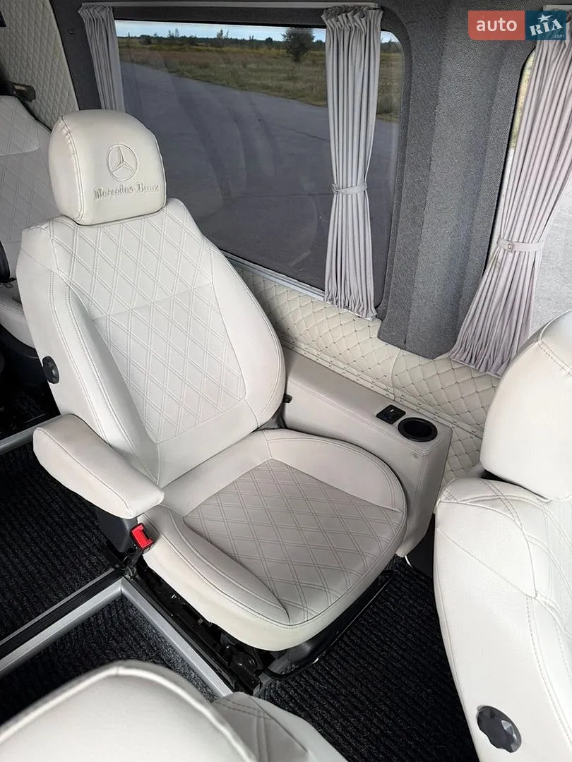 2010 Mercedes-Benz Sprinter - мініатюра 8
