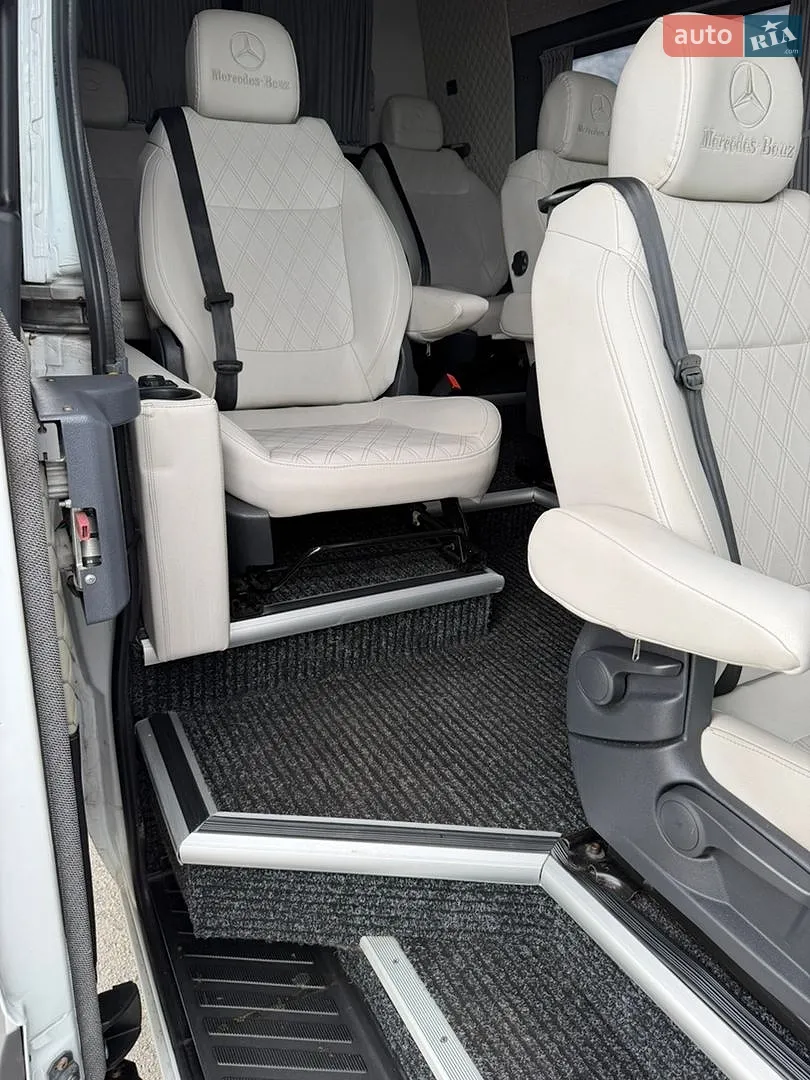 2010 Mercedes-Benz Sprinter - мініатюра 18