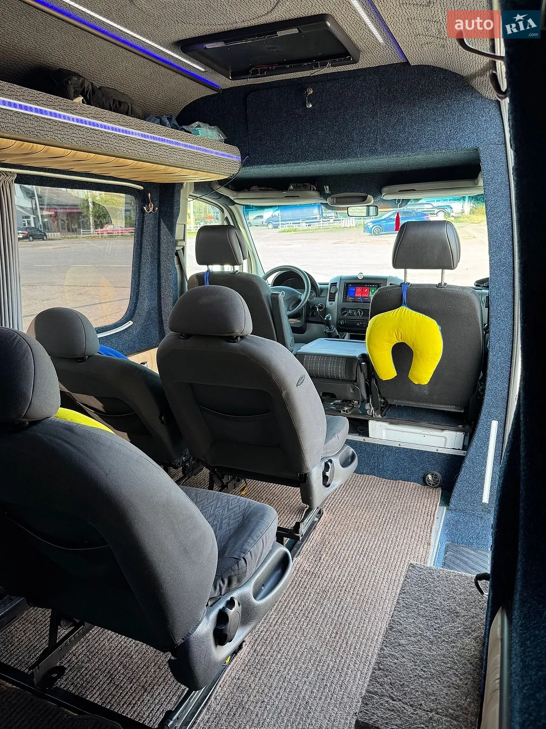 2010 Mercedes-Benz Sprinter - мініатюра 21