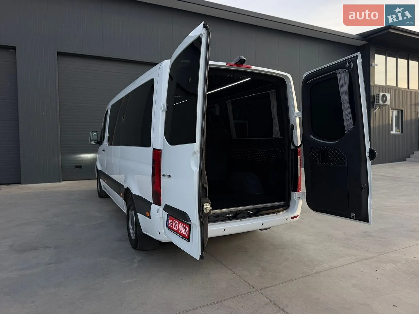 2020 Mercedes-Benz Sprinter - мініатюра 25