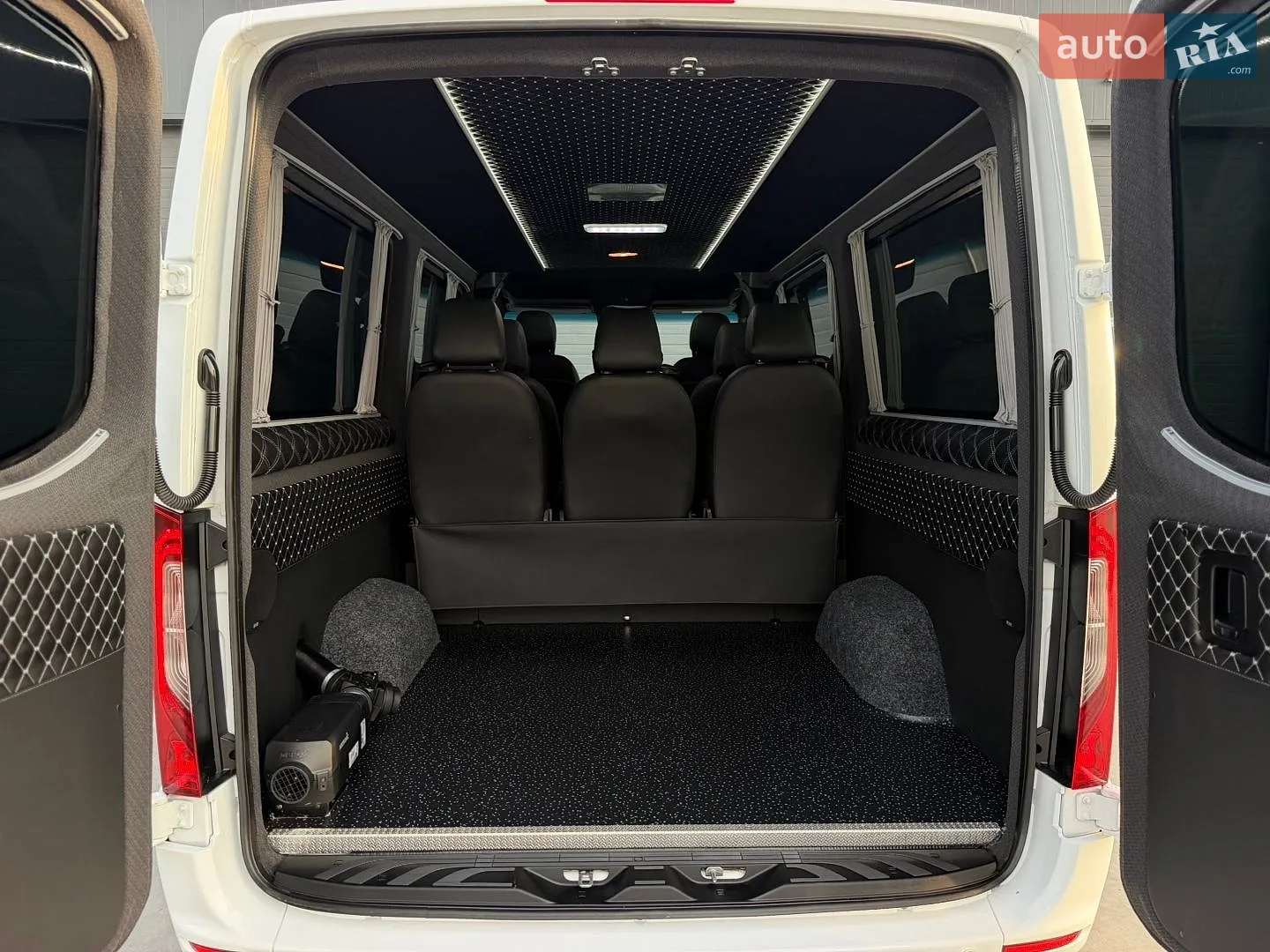2020 Mercedes-Benz Sprinter - мініатюра 29