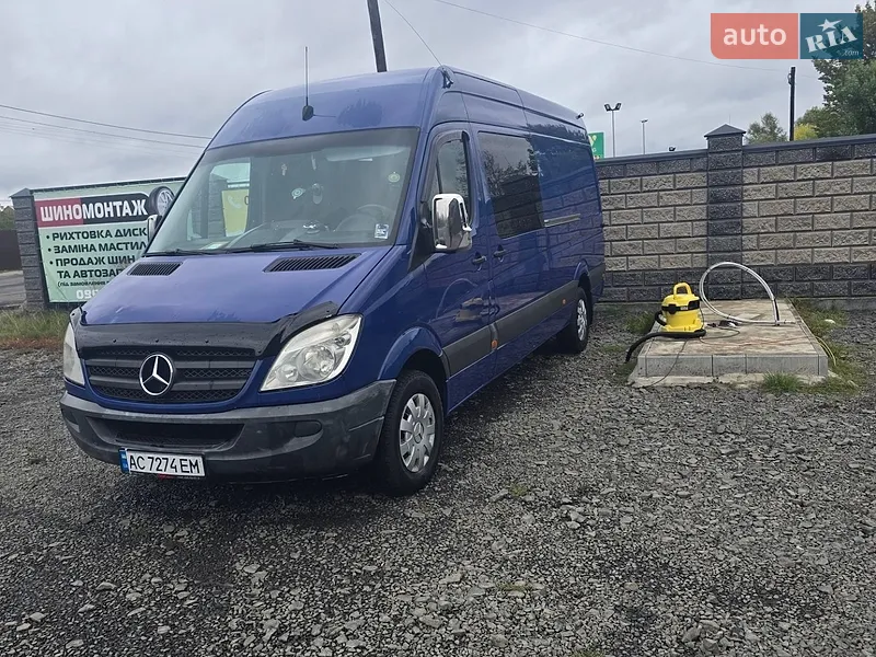 Mercedes-Benz Sprinter 2012
