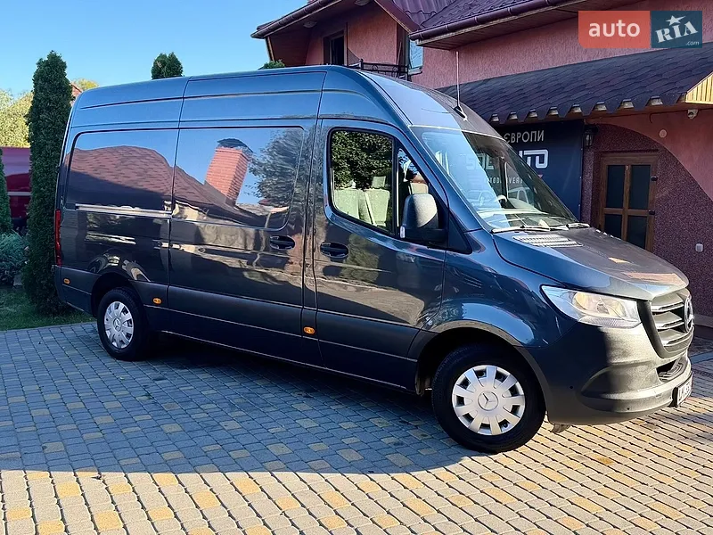Mercedes-Benz Sprinter 2021
