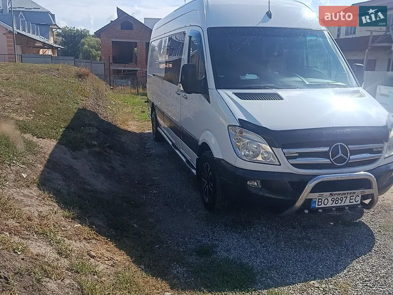 Mercedes-Benz Sprinter 2012