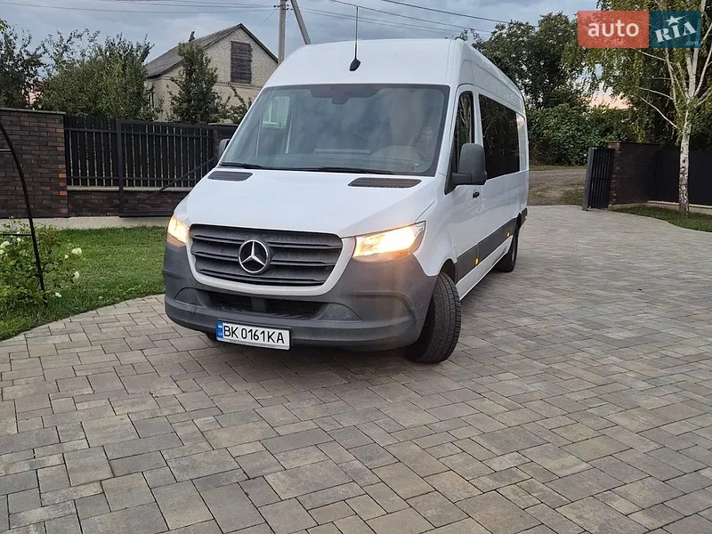 Mercedes-Benz Sprinter
