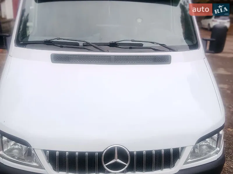 Mercedes-Benz Sprinter