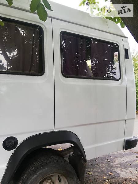 Микроавтобус Mercedes-Benz T1 1995 в Киеве фото 6 Микроавтобус Mercedes-Benz T1 1995 в Киеве