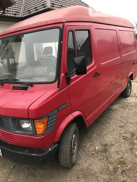 Вантажопасажирський фургон Mercedes-Benz T1 1994 в Ковелі