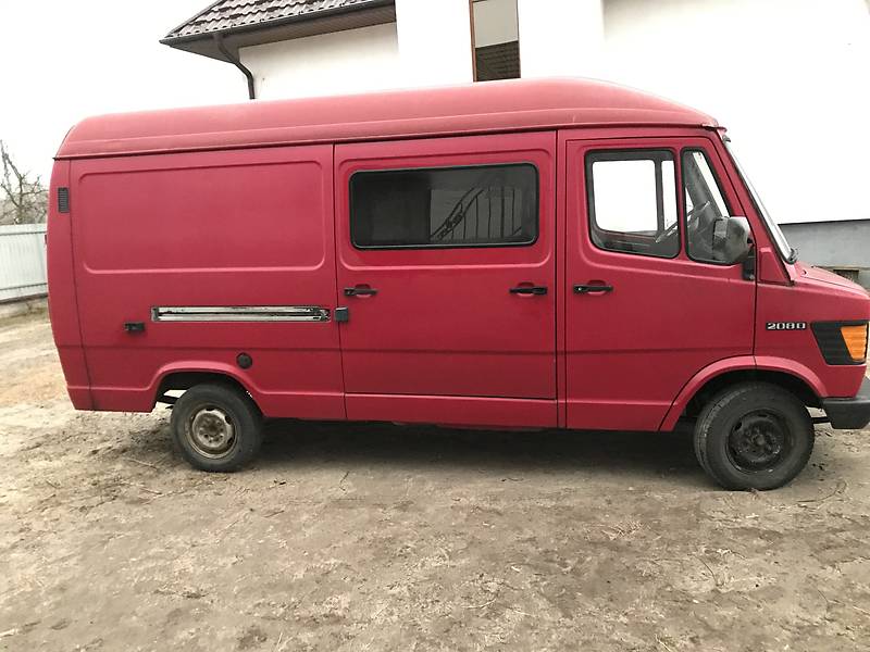 Вантажопасажирський фургон Mercedes-Benz T1 1994 в Ковелі