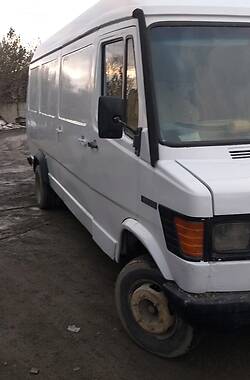 Грузовой фургон Mercedes-Benz T1 1995 в 