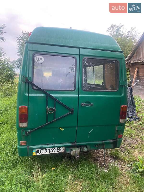 Минивэн Mercedes-Benz T1 1982 в Нововолынске