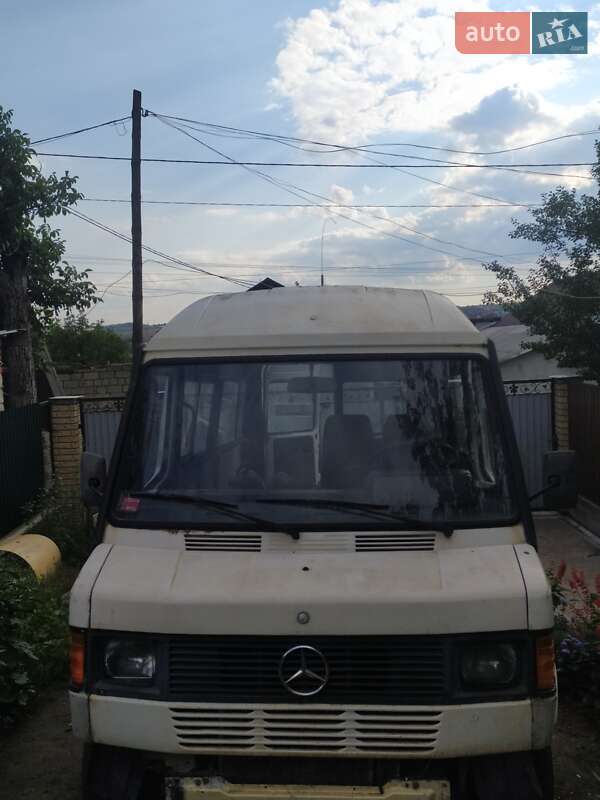 Микроавтобус Mercedes-Benz T1 1995 в Каменец-Подольском фото Микроавтобус Mercedes-Benz T1 1995 в Каменец-Подольском