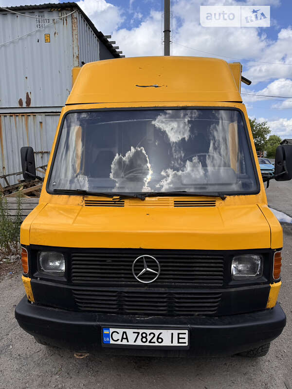 Ремонтно-майстерний фургон Mercedes-Benz T1 1995 в Києві