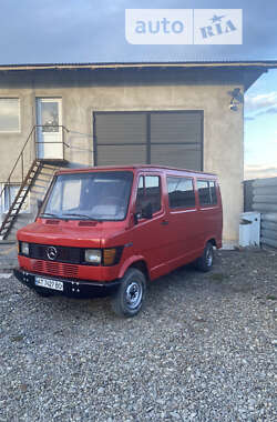 Вантажопасажирський фургон Mercedes-Benz T1 1985 в Городенці