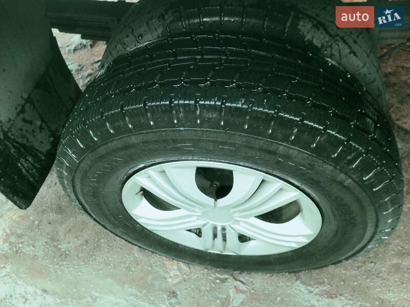 Пригородный автобус Mercedes-Benz T1 1995 в Рокитном