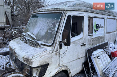Микроавтобус Mercedes-Benz T1 1996 в 