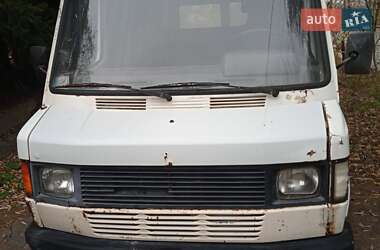 Грузовой фургон Mercedes-Benz T1 1991 в 