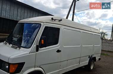 Грузовой фургон Mercedes-Benz T1 1995 в 