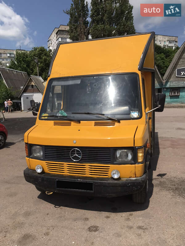 Mercedes-Benz T1 1994
