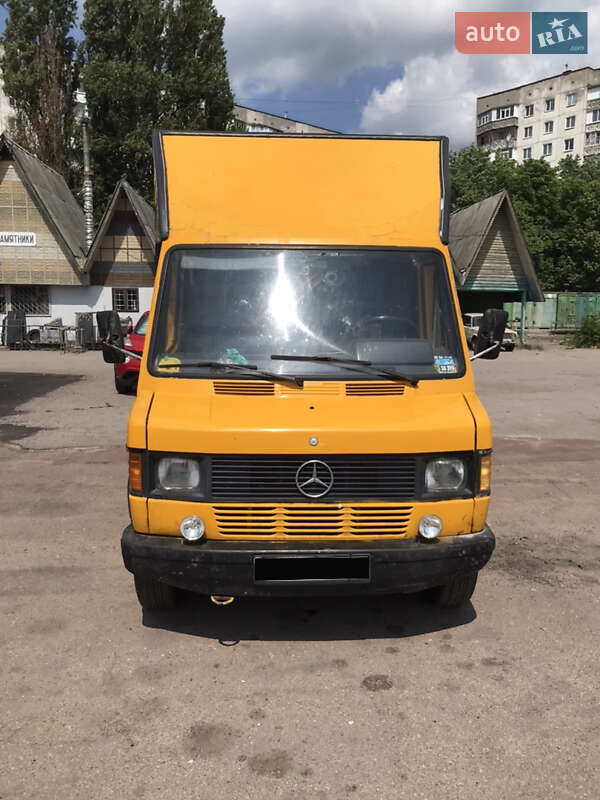 Mercedes-Benz T1 1994