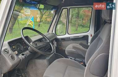 Грузопассажирский фургон Mercedes-Benz T1 1993 в 