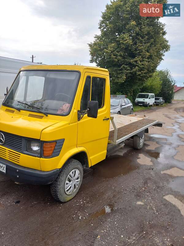 Платформа Mercedes-Benz T1 1995 в Дрогобыче