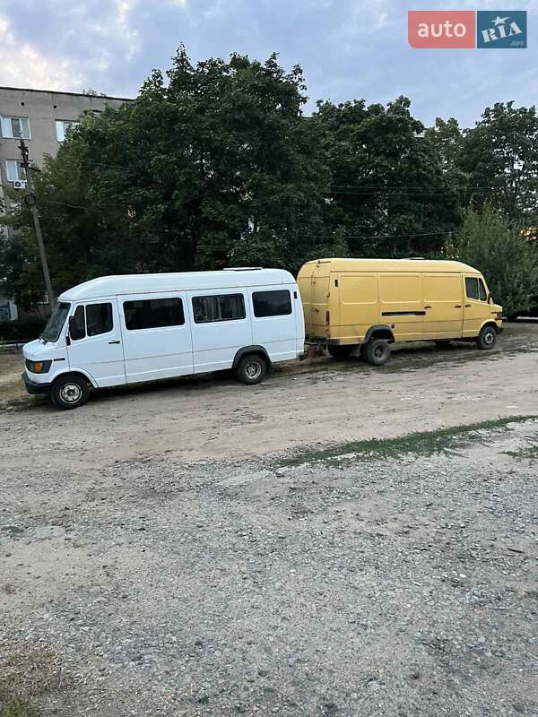 Другие автобусы Mercedes-Benz T1 1995 в Болграде