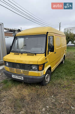 Вантажний фургон Mercedes-Benz T1 1991 в Умані