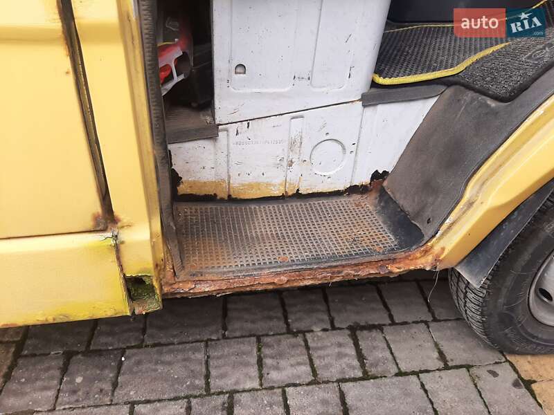 Вантажопасажирський фургон Mercedes-Benz T1 1994 в Східниці фото 15 Вантажопасажирський фургон Mercedes-Benz T1 1994 в Східниці