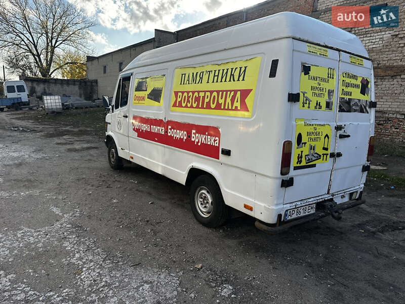 Грузовой фургон Mercedes-Benz T1 1994 в Запорожье
