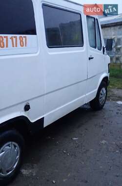 Грузовой фургон Mercedes-Benz T1 1989 в Ровно