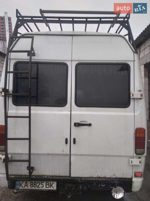 Грузопассажирский фургон Mercedes-Benz T1 1994 в Киеве