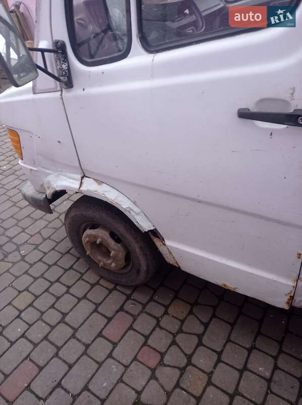 Платформа Mercedes-Benz T1 1990 в Луцке