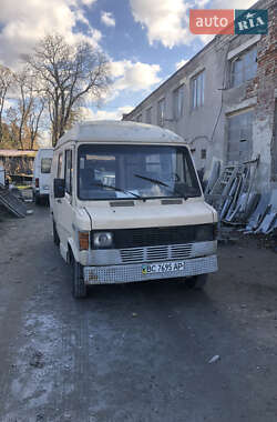 Вантажний фургон Mercedes-Benz T1 1992 в Львові