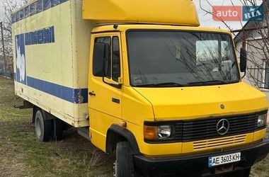 Вантажний фургон Mercedes-Benz T1 1990 в Дніпрі