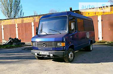 Грузовой фургон Mercedes-Benz T2 1992 в 