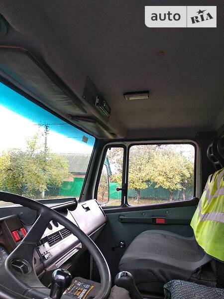 Платформа Mercedes-Benz T2 1990 в Полтаве