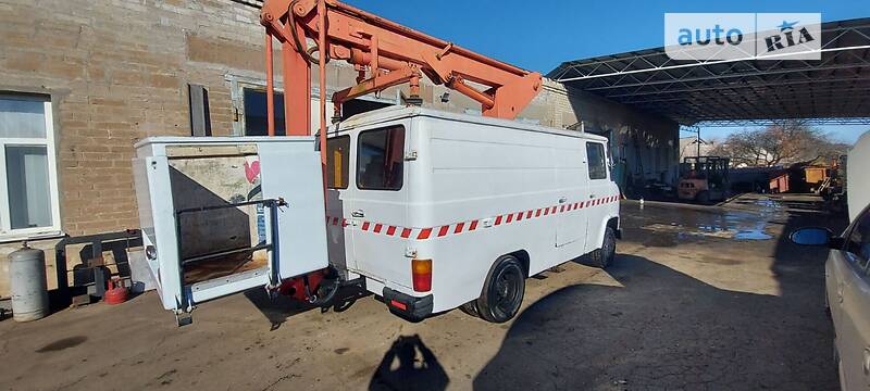 Автовышка Mercedes-Benz T2 1985 в Петропавловке