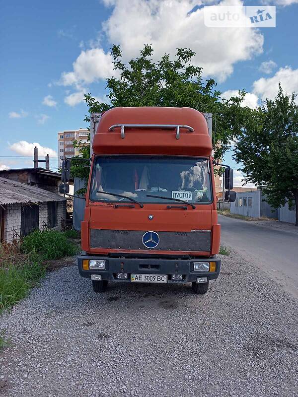 Грузовой фургон Mercedes-Benz T2 1995 в Днепре