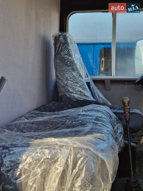 Грузовой фургон Mercedes-Benz T2 1996 в Ровно