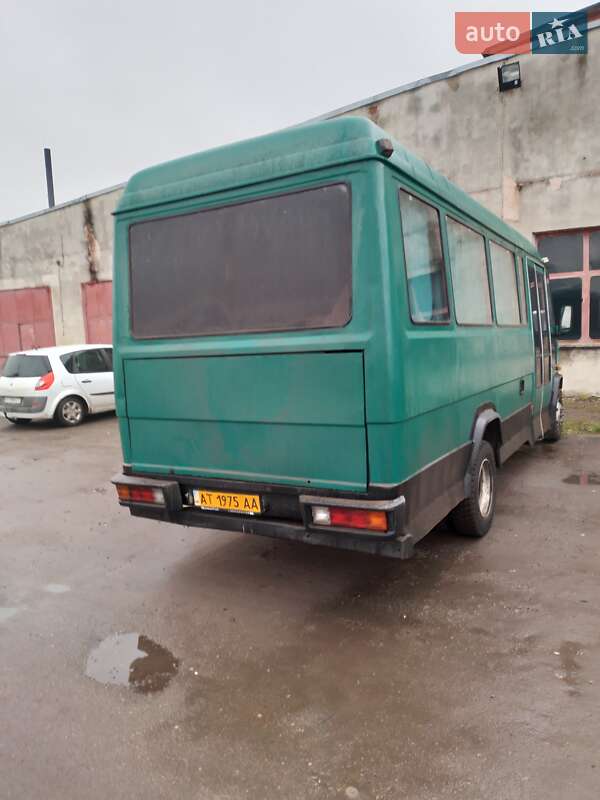 Приміський автобус Mercedes-Benz T2 1996 в Івано-Франківську
